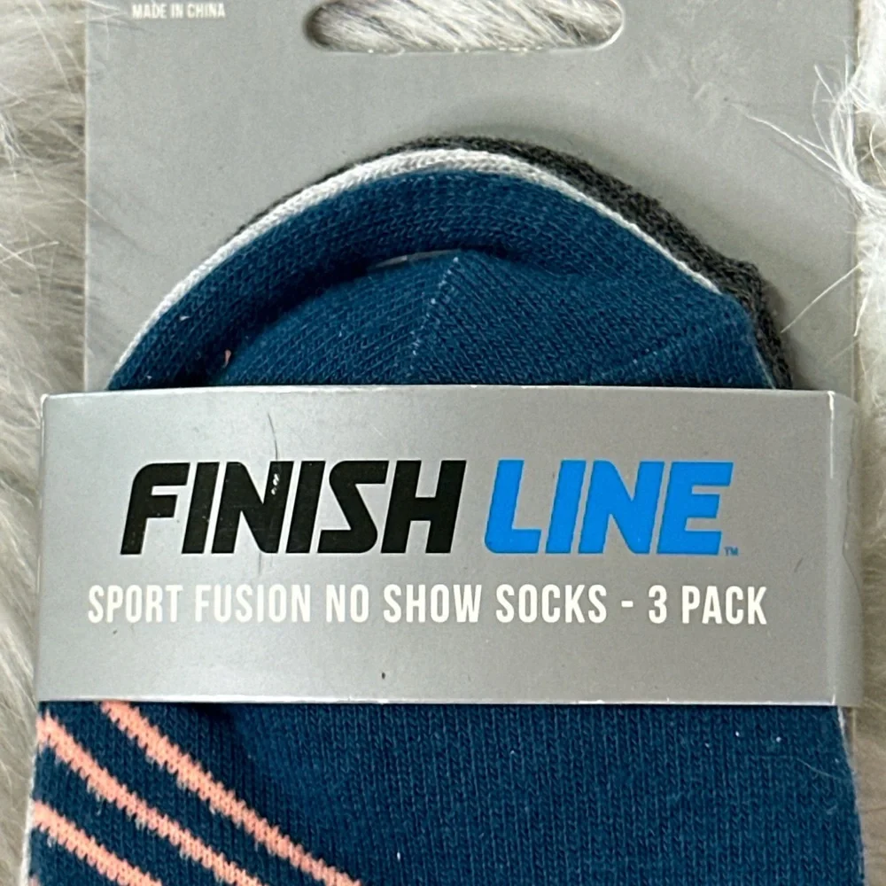 NWT Finish Line Women's No Show Socks - Blue, Gray, and Peach‎ Size 5-10